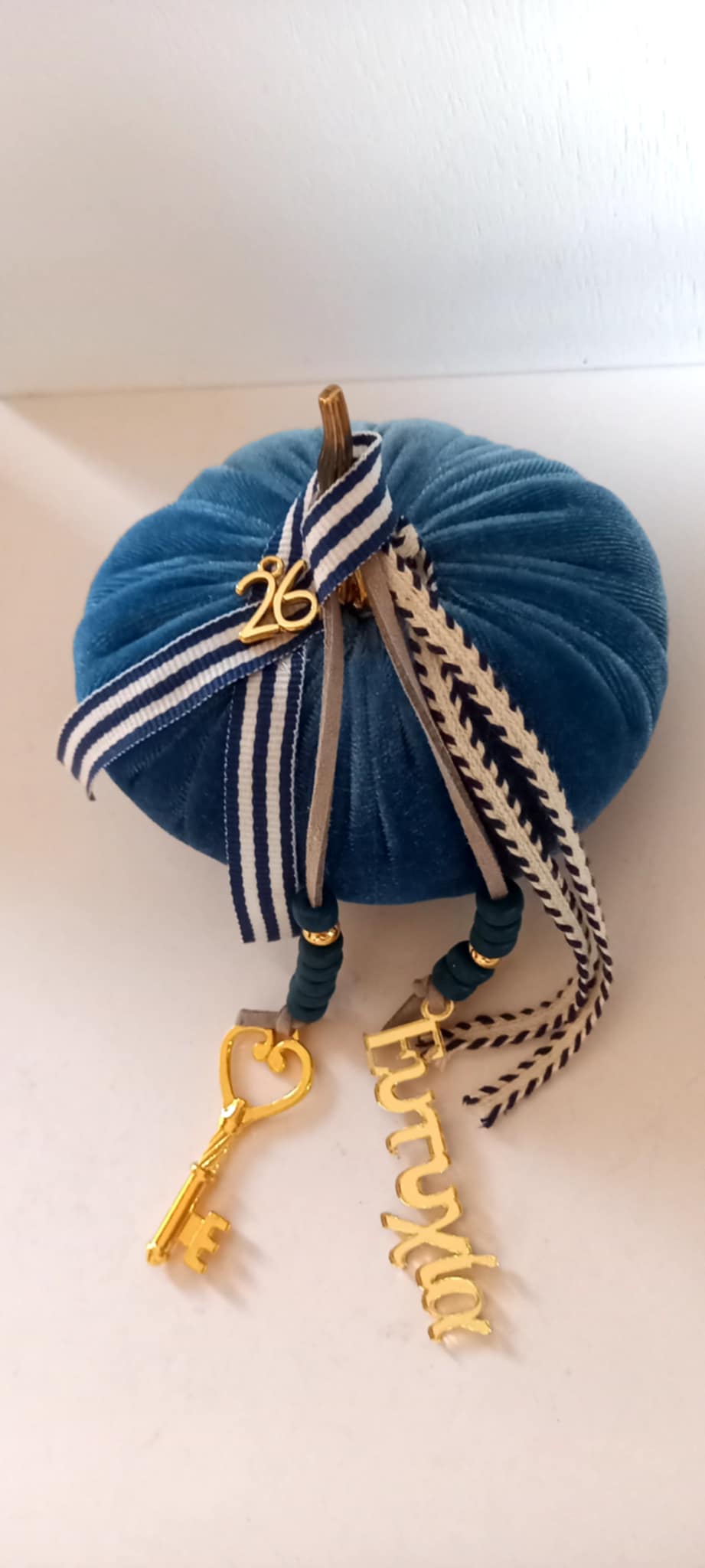 Γούρι - 2026 βελούδινη κολοκύθα