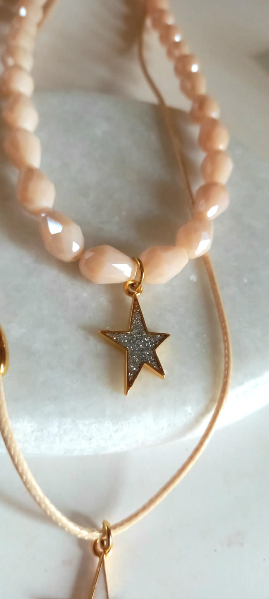 Κολιέ με κρύσταλλα και μοτίφ αστέρι