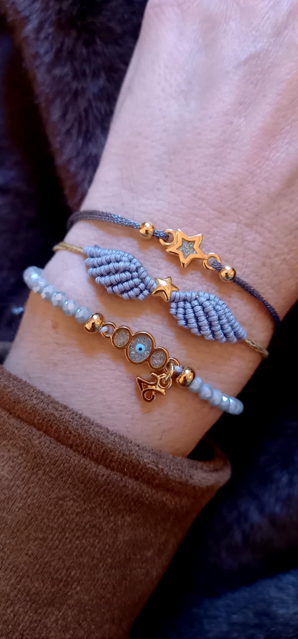 Βραχιόλι - γούρι 2026 με κρύσταλλα και επιχρυσωμένα στοιχεία