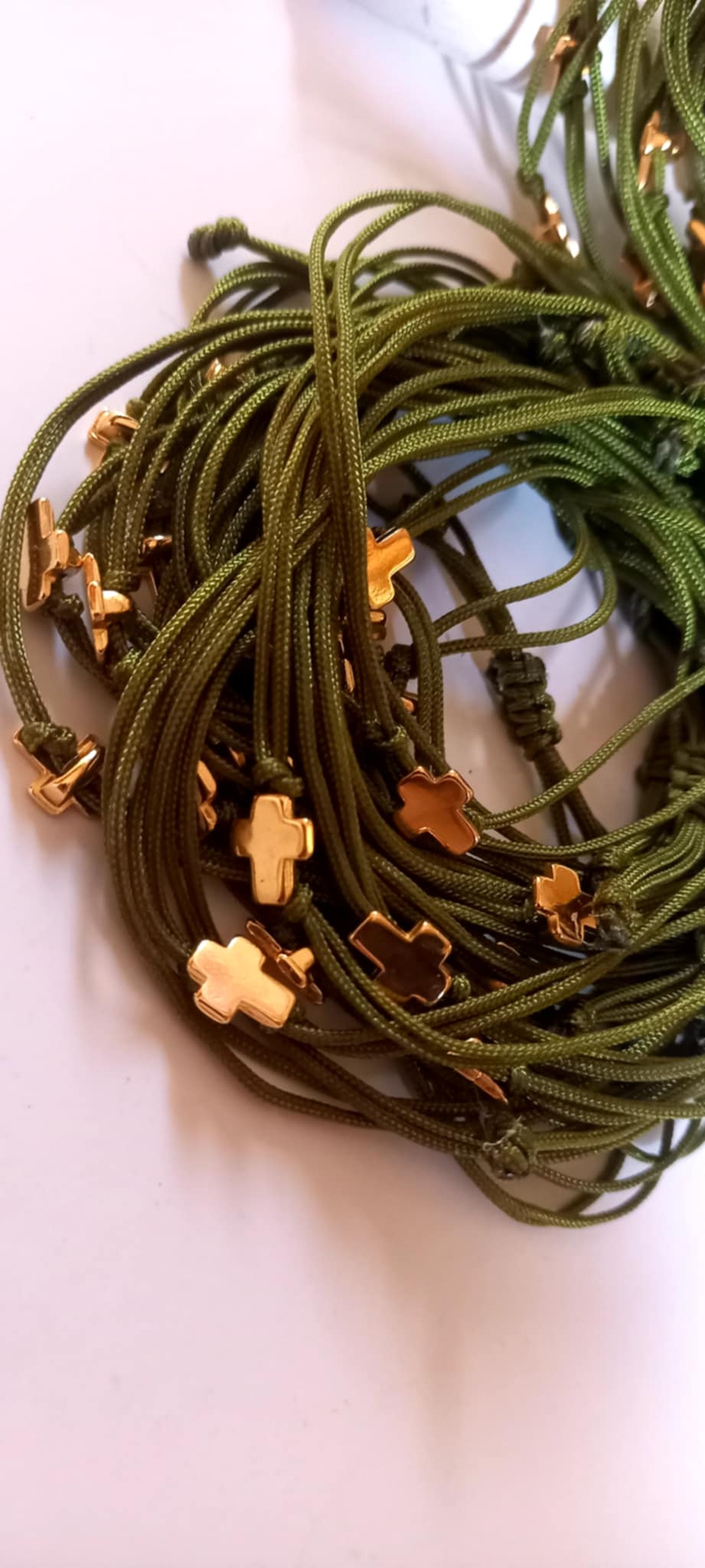 Μαρτυρικό βάπτισης βραχιόλι με κορδόνι και σταυρό