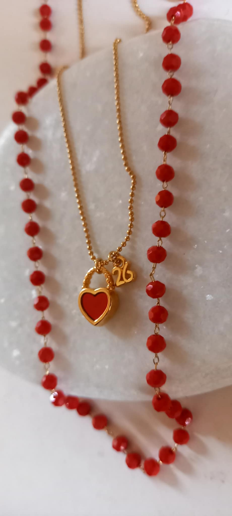 Κολιέ - γούρι 2026 με μοτίφ καρδιά