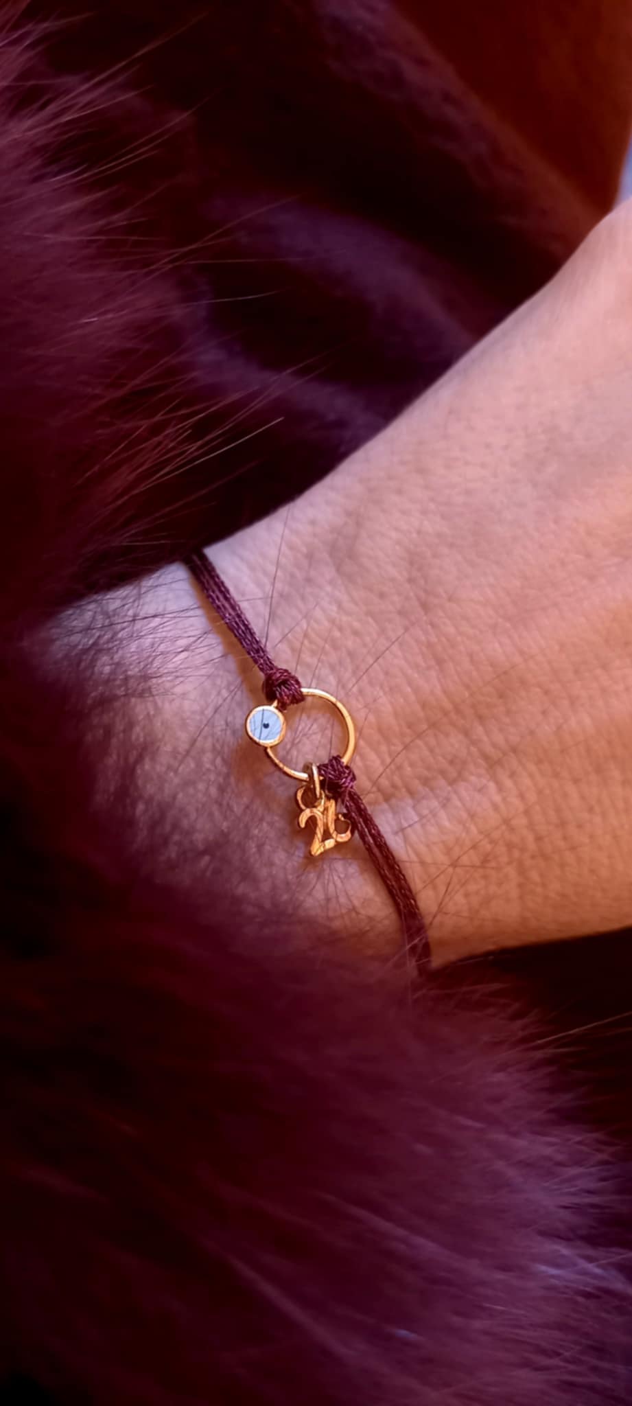 Βραχιόλι - γούρι 2026 με επιχρυσωμένα στοιχεία