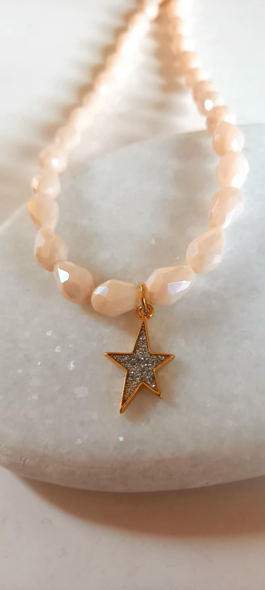 Κολιέ με κρύσταλλα και μοτίφ αστέρι
