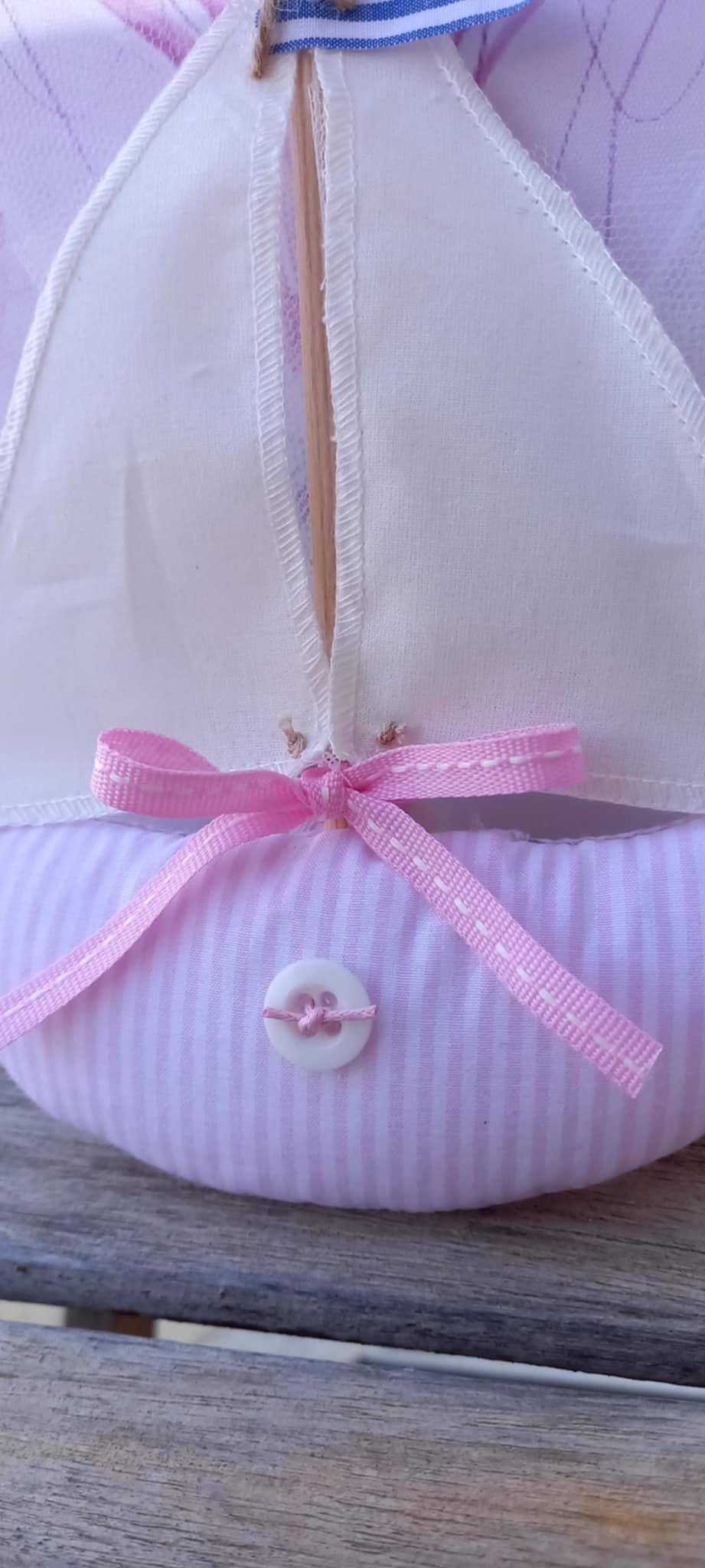 Μπομπονιέρα βάπτισης καραβάκι από ύφασμα