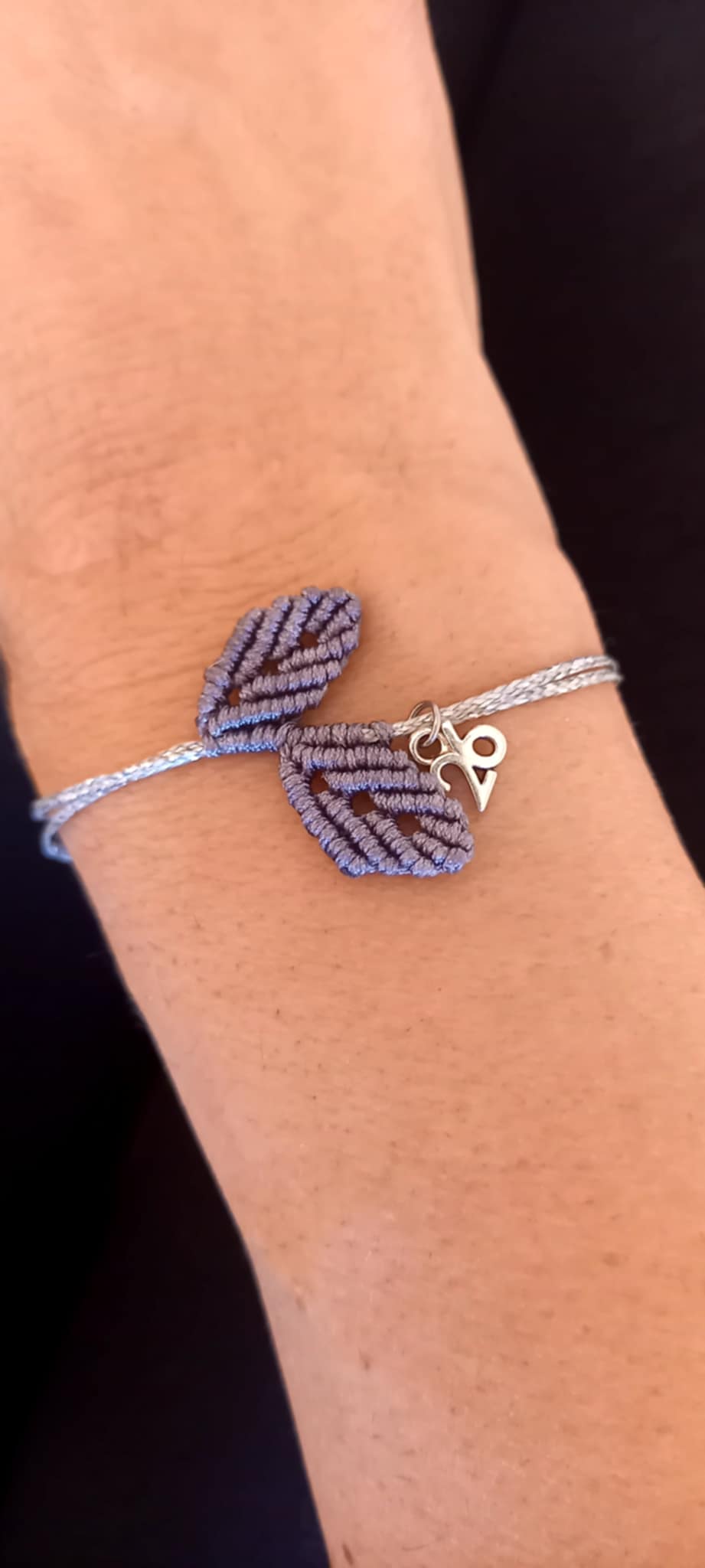 Βραχιόλι - γούρι με μακραμέ φύλλα