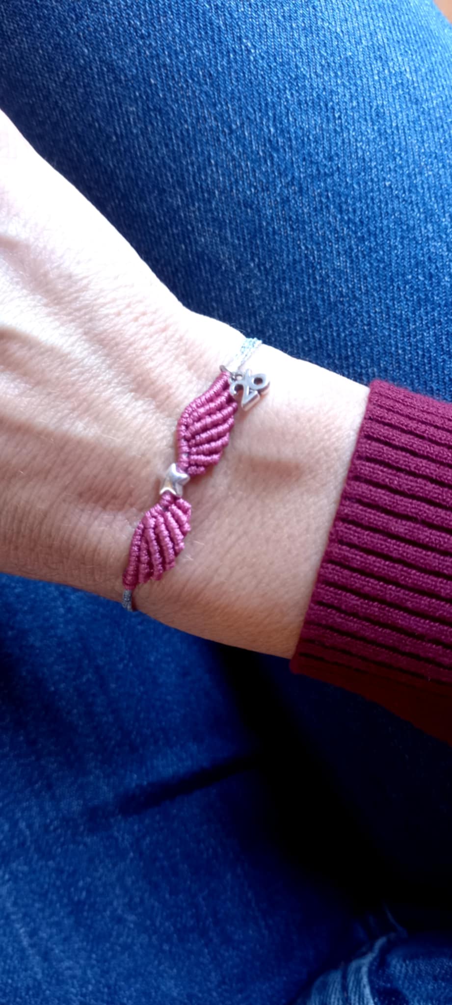 Βραχιόλι γούρι με μακραμέ φτερά αγγέλου