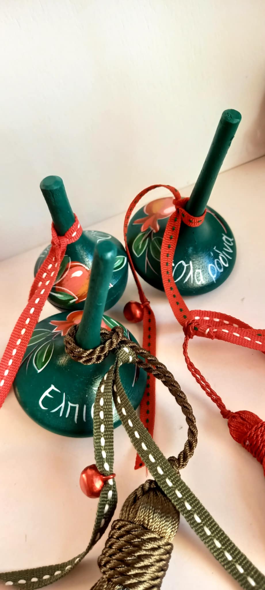 Γούρι 2026 σβούρα ζωγραφισμένη στο χέρι