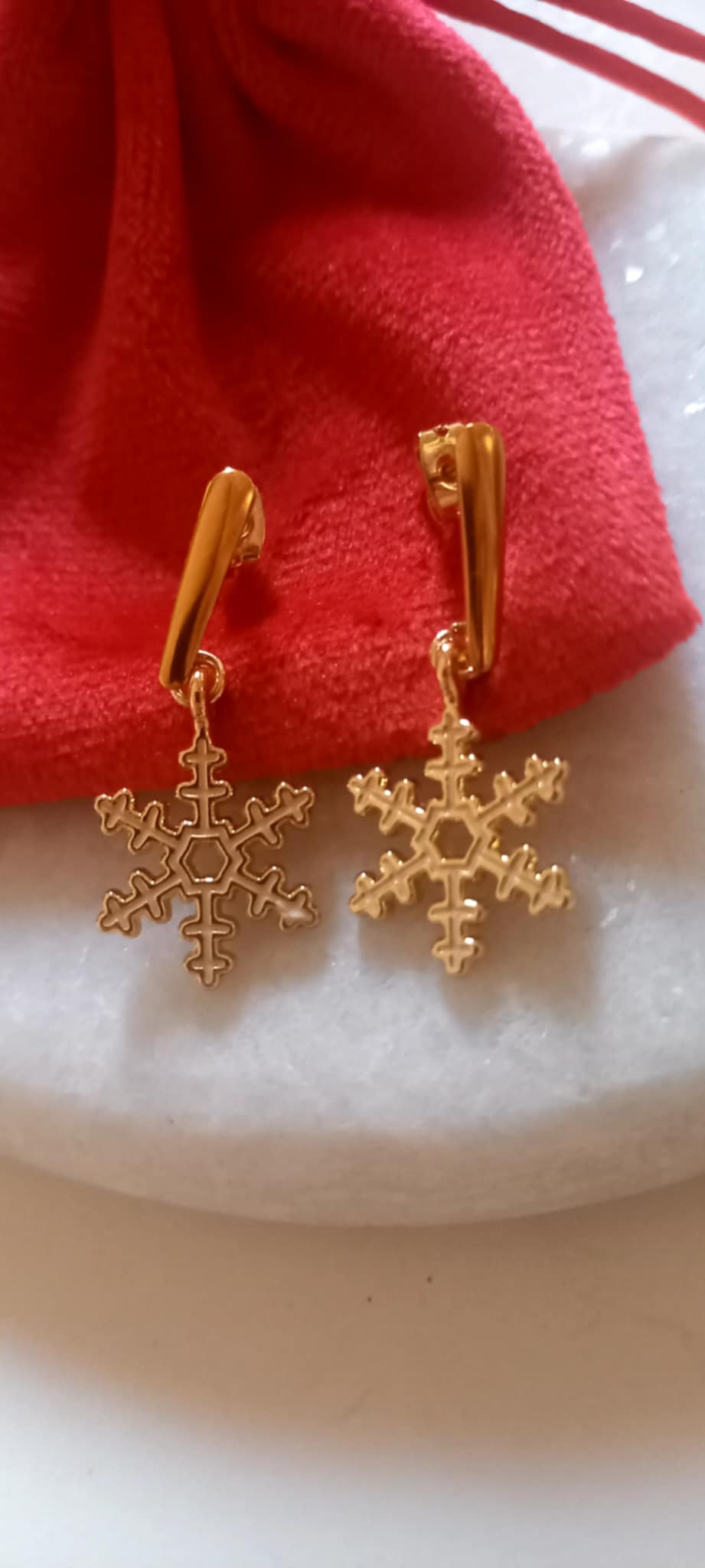 Κολιέ με μοτίφ χιονονιφάδα