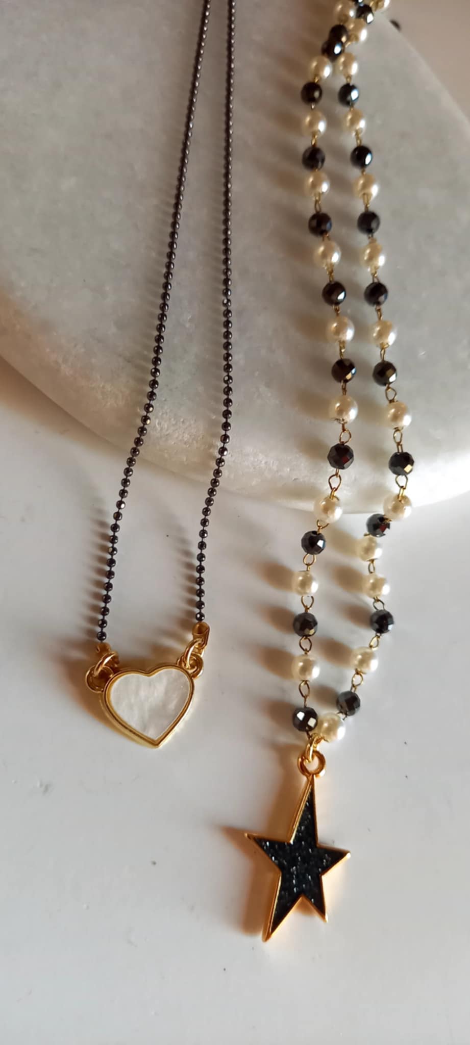 Κολιέ με ροζάριο και μοτίφ αστέρι