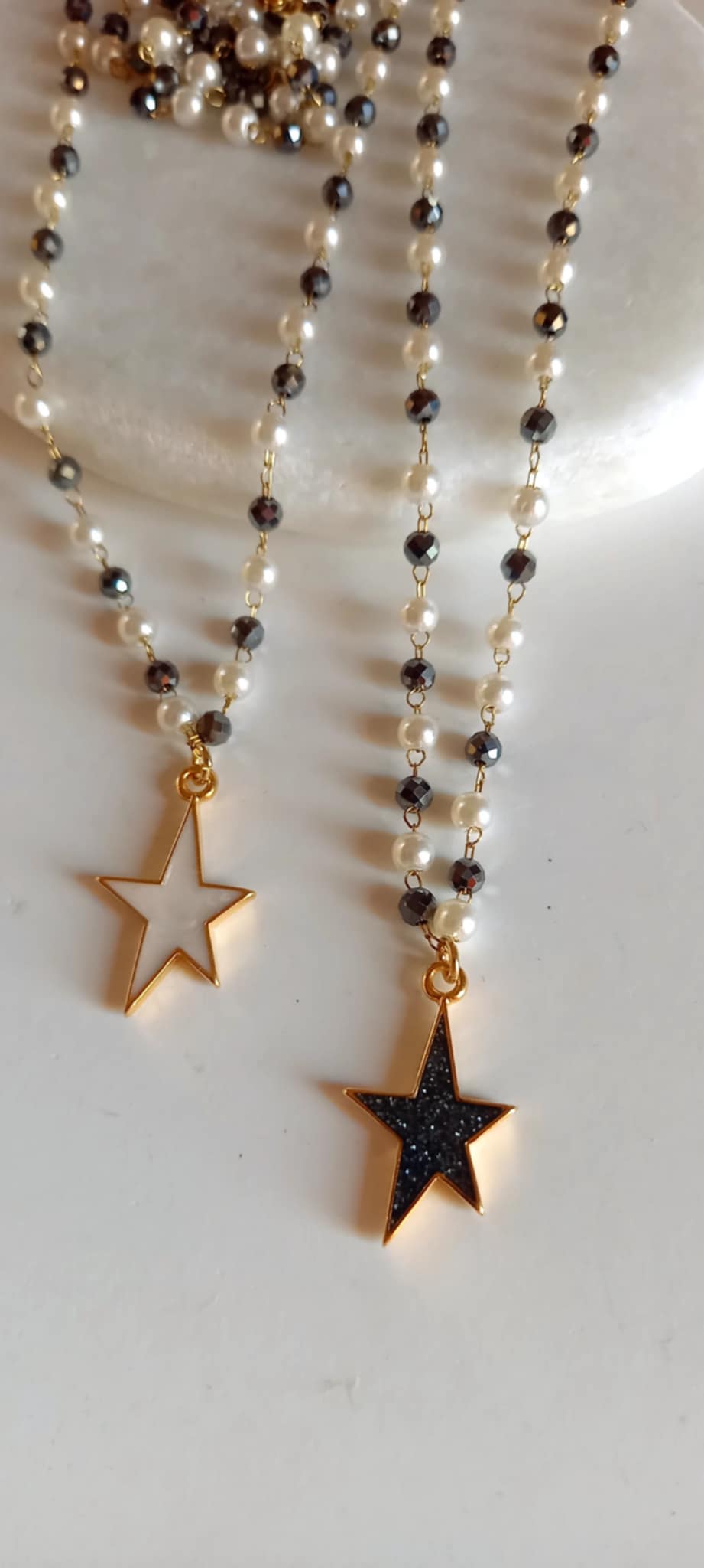 Κολιέ με ροζάριο και μοτίφ αστέρι