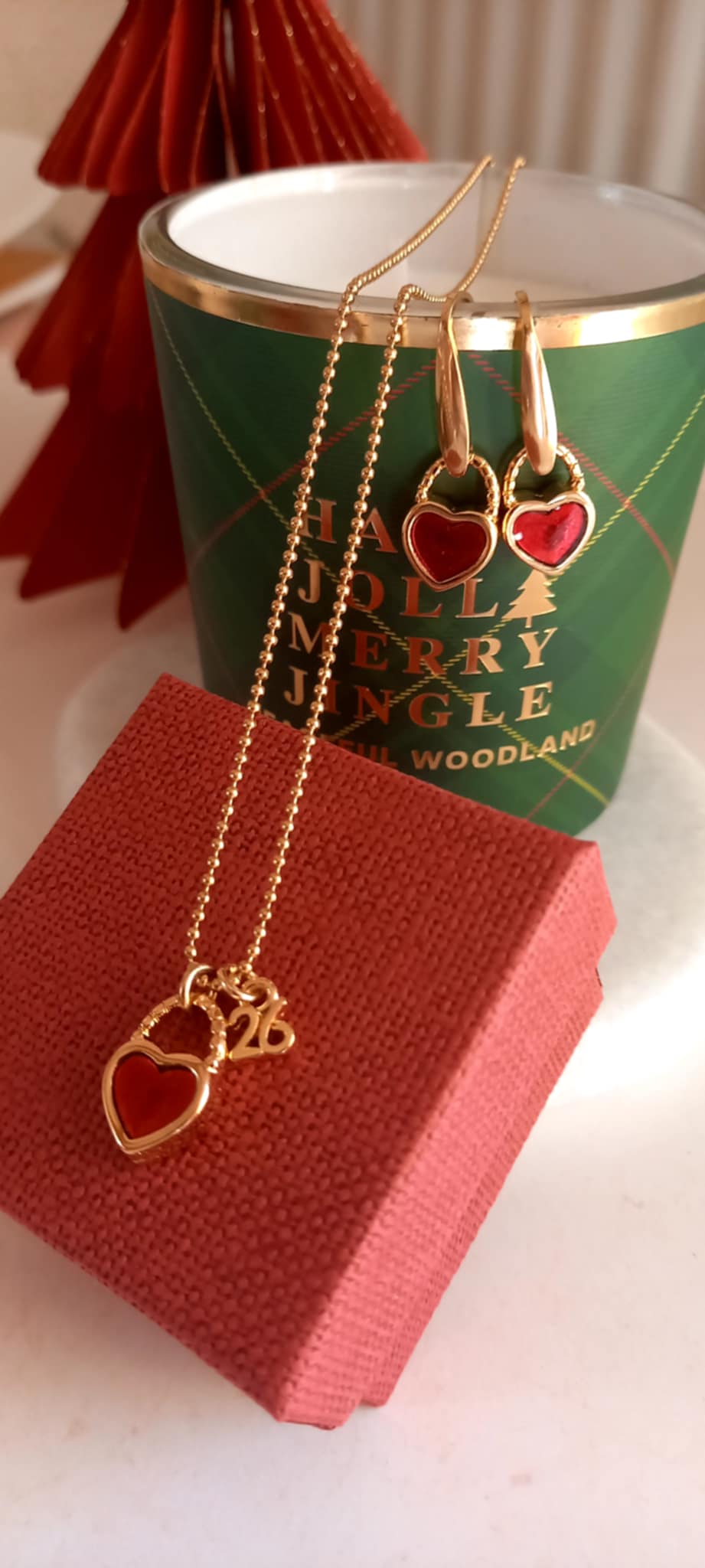 Σκουλαρίκια από ατσάλι με μοτίφ καρδιές