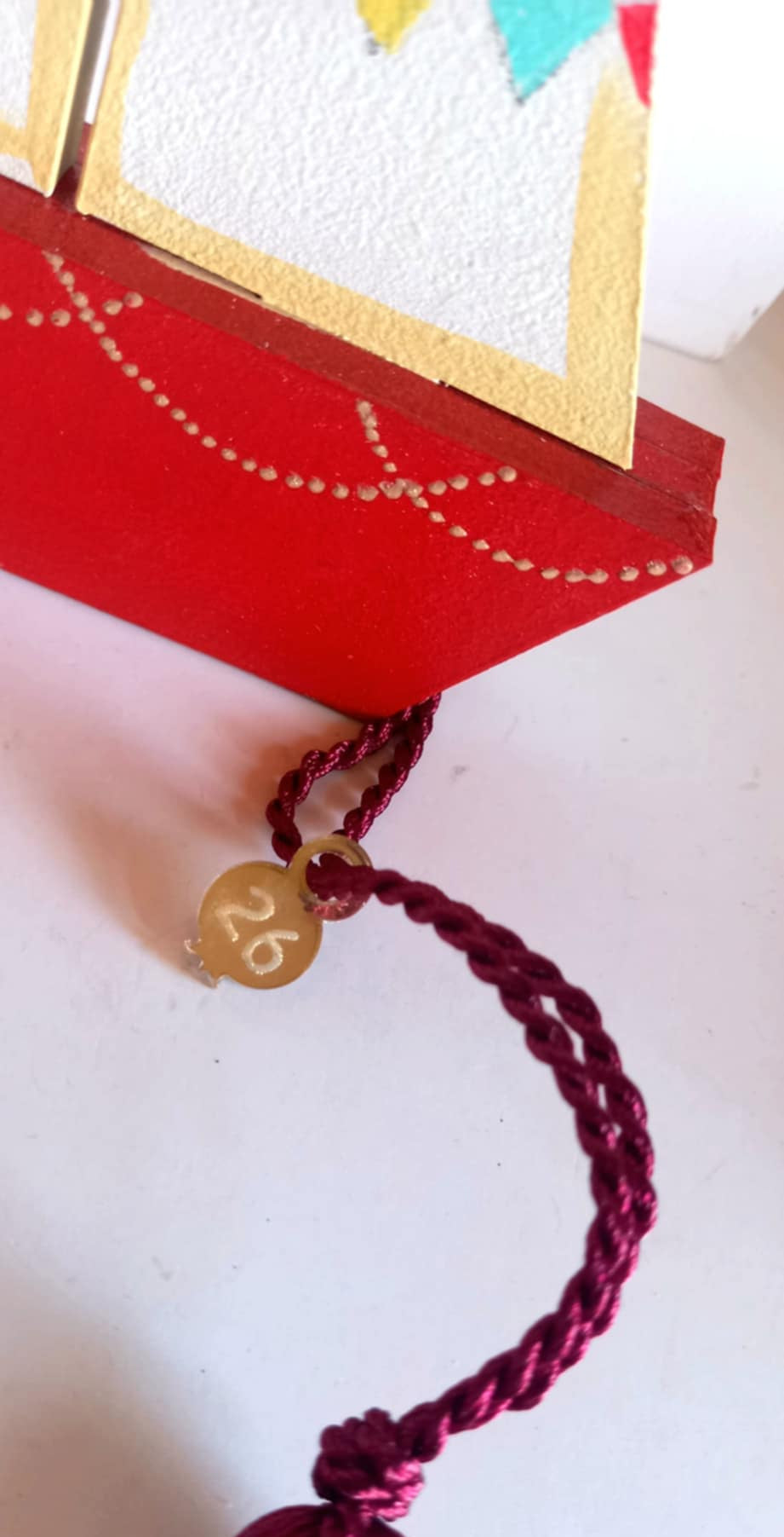 Γούρι 2026 επιτραπέζιο ξύλινο καράβι