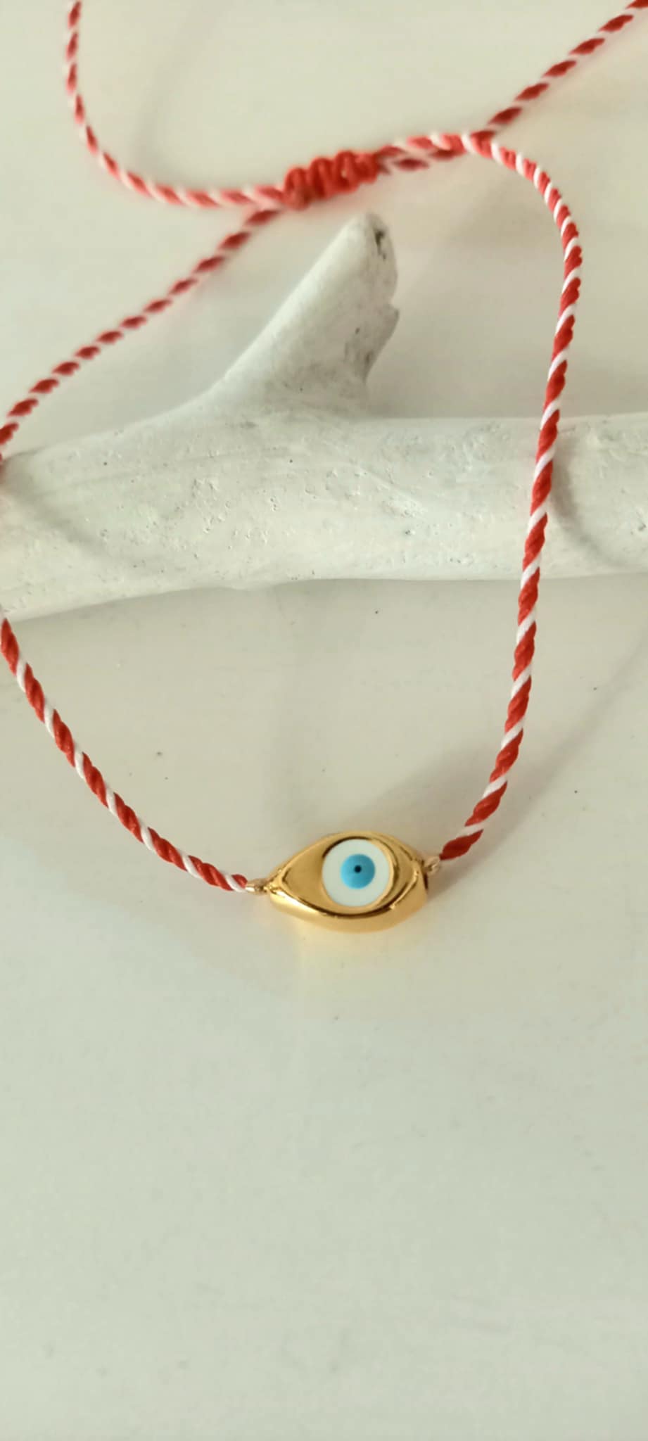 Βραχιόλι μαρτάκι με κορδόνι και επιχρυσωμένο μάτι