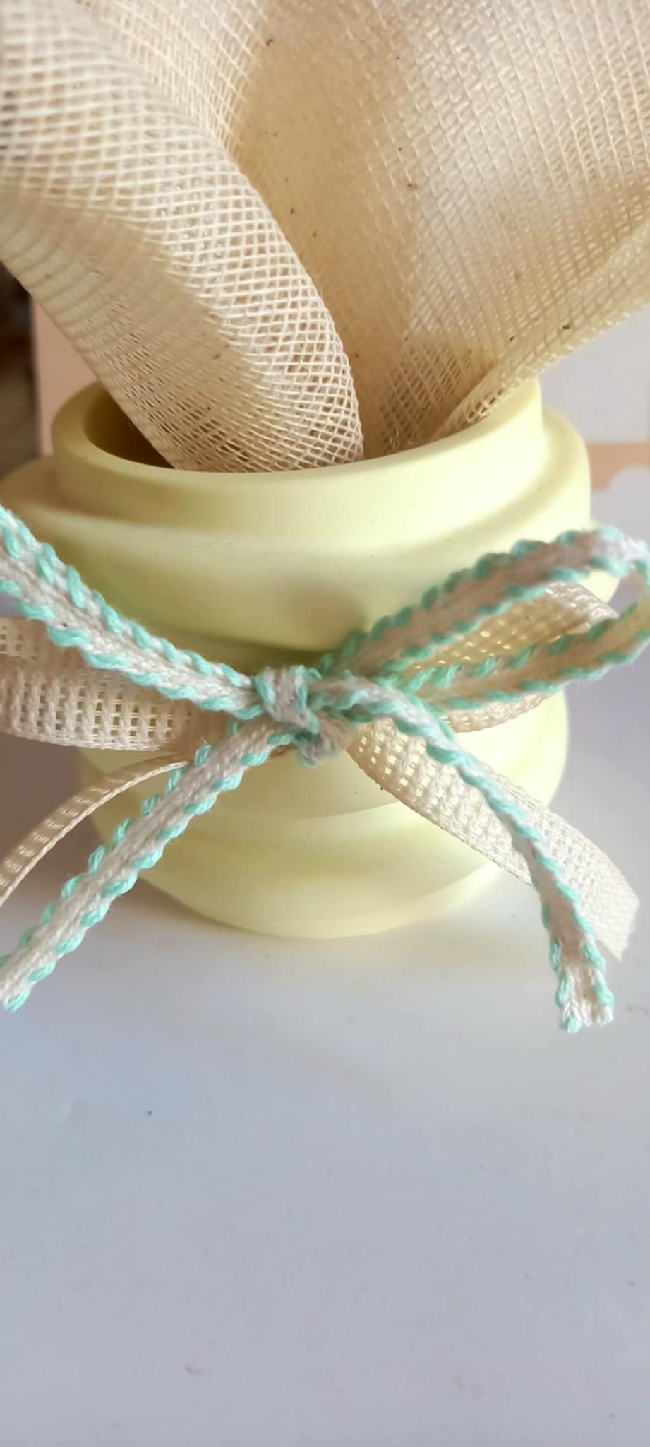 Μπομπονιέρα βάπτισης βαζάκι ρεσώ με υφή πορσελάνης