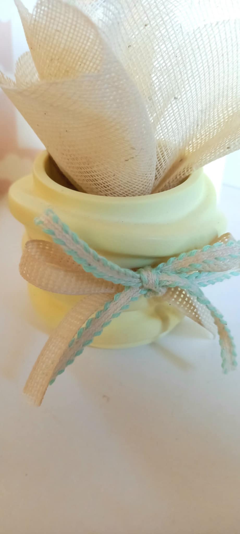 Μπομπονιέρα βάπτισης βαζάκι ρεσώ με υφή πορσελάνης