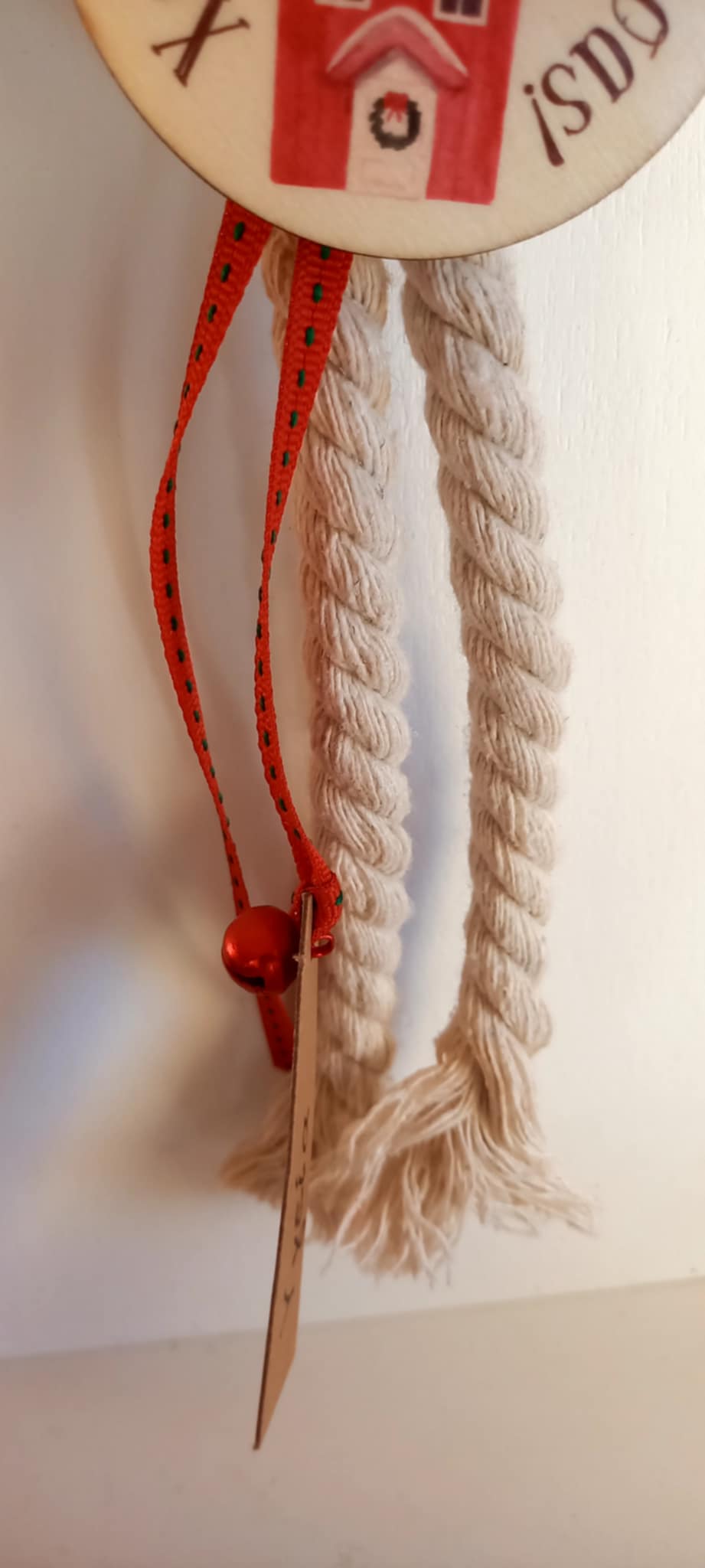 Κρεμαστό γούρι με ξύλινο στοιχείο