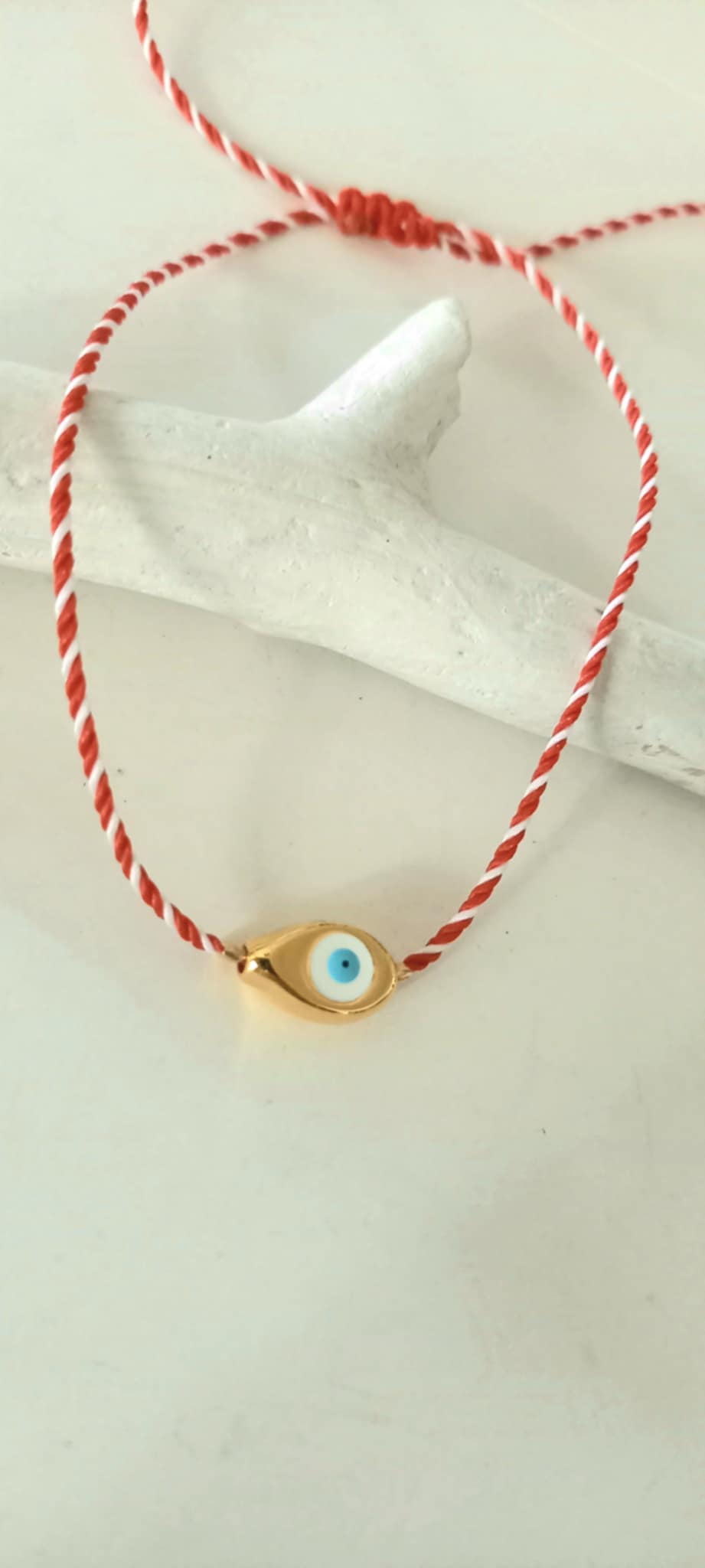 Βραχιόλι μαρτάκι με κορδόνι και επιχρυσωμένο μάτι