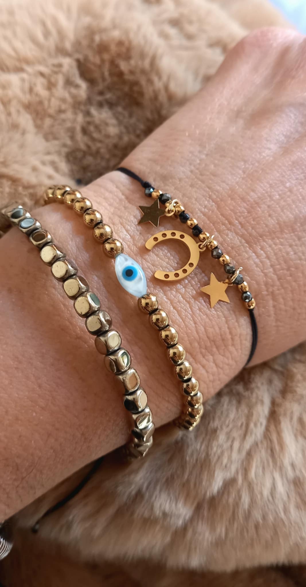 Βραχιόλι με αιματίτες και μάτι από φίλντισι