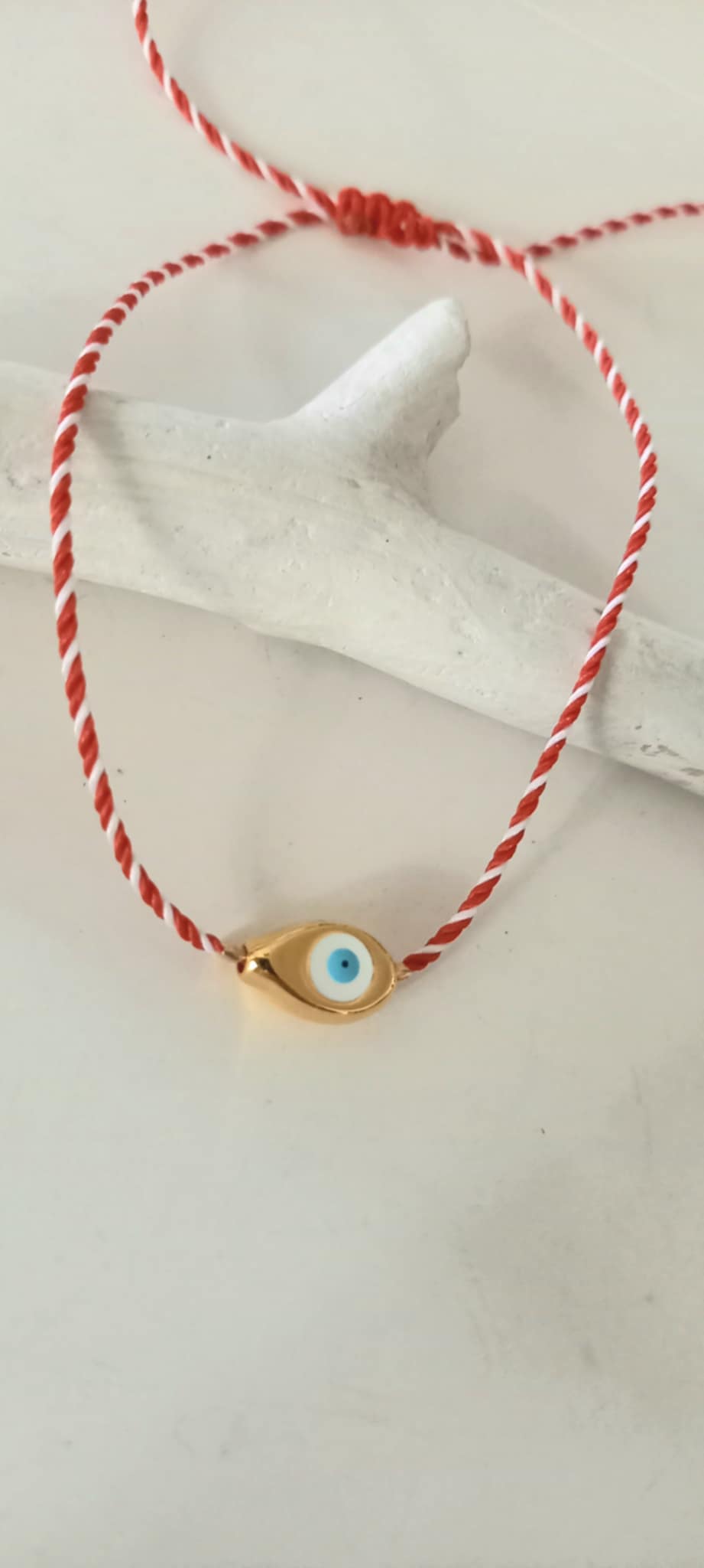 Βραχιόλι μαρτάκι με κορδόνι και επιχρυσωμένο μάτι