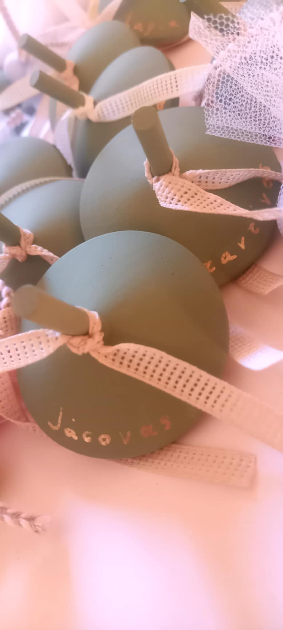 Μπομπονιέρα βάπτισης σβούρα με όνομα