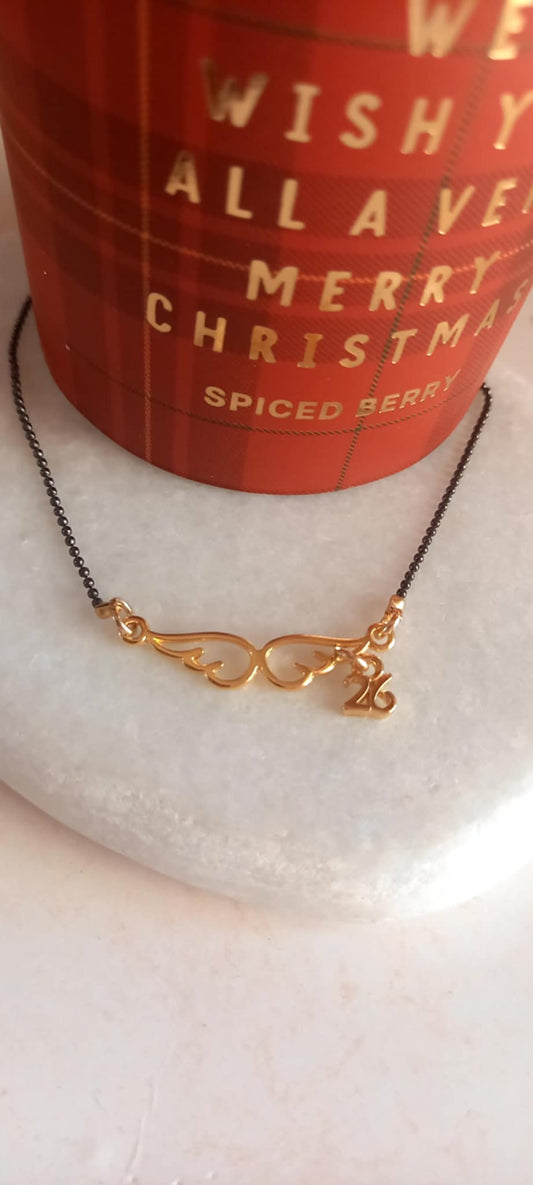 Κολιέ - γούρι με φτερά αγγέλου