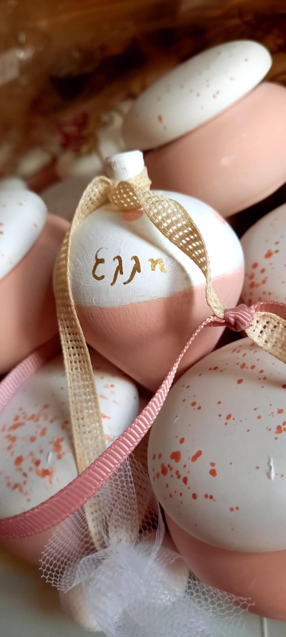 Μπομπονιέρα βάπτισης δίχρωμη σβούρα με όνομα