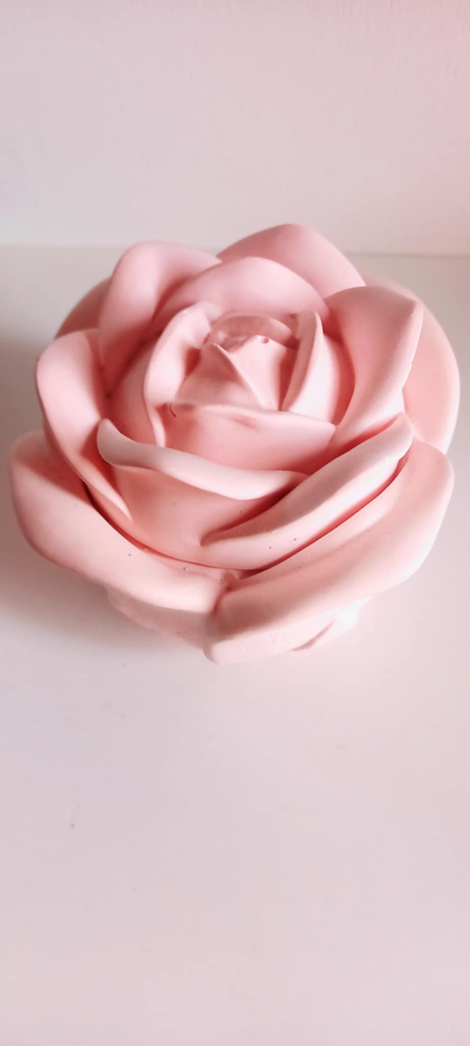 Μπομπονιέρα βάπτισης κεραμική μπιζουτιέρα σε σχήμα τριαντάφυλλο