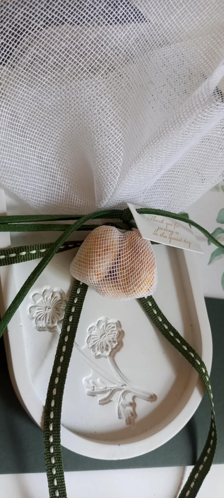 Μπομπονιέρα γάμου πιατάκι με λουλούδι