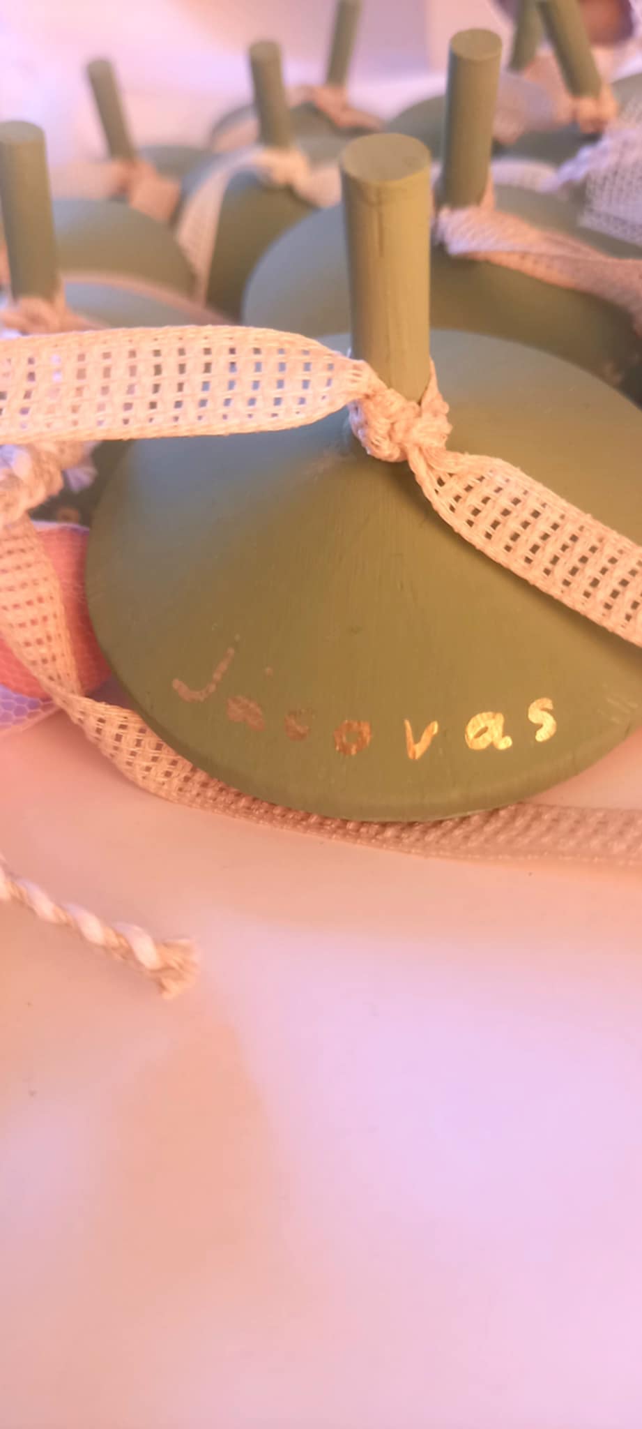 Μπομπονιέρα βάπτισης σβούρα με όνομα