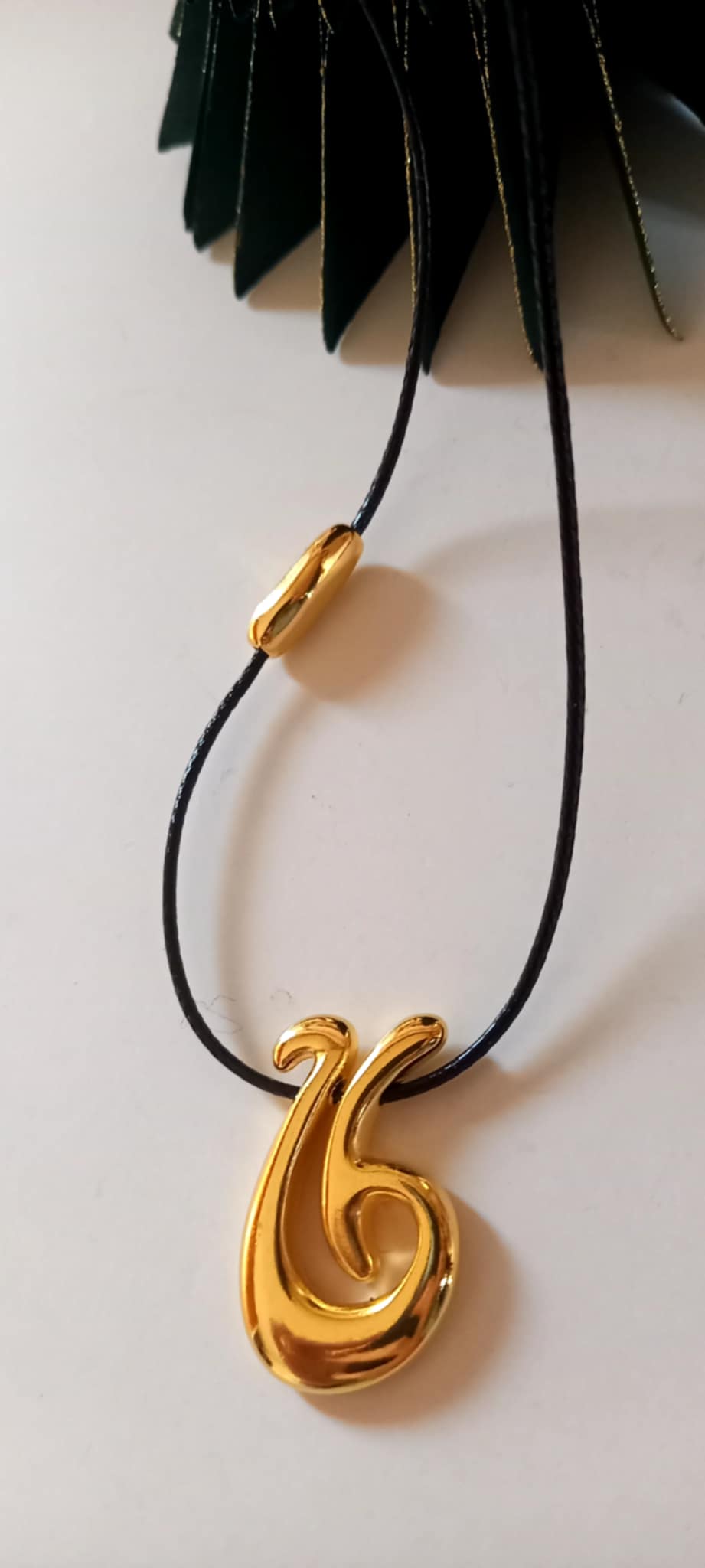 Κολιέ - γούρι με μοτίφ "26" και συνδετικό στοιχείο