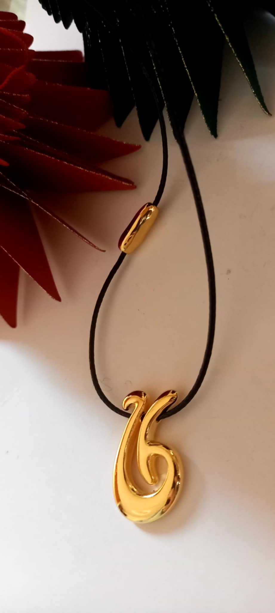 Κολιέ - γούρι με μοτίφ "26" και συνδετικό στοιχείο