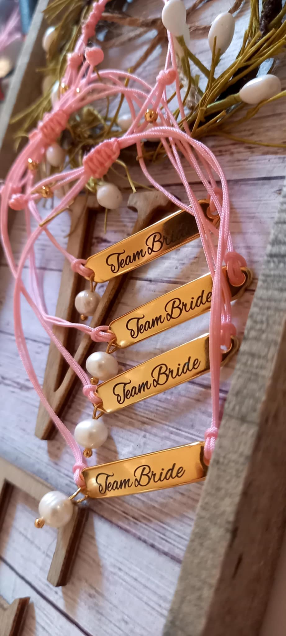 Βραχιόλι team bride για bachelor party με μαργαριτάρι καλλιέργειας