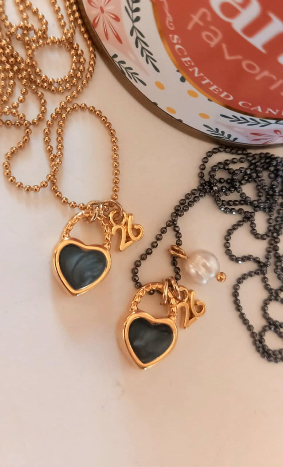 Κολιέ - γούρι με καρδιά και μοτίφ "26"