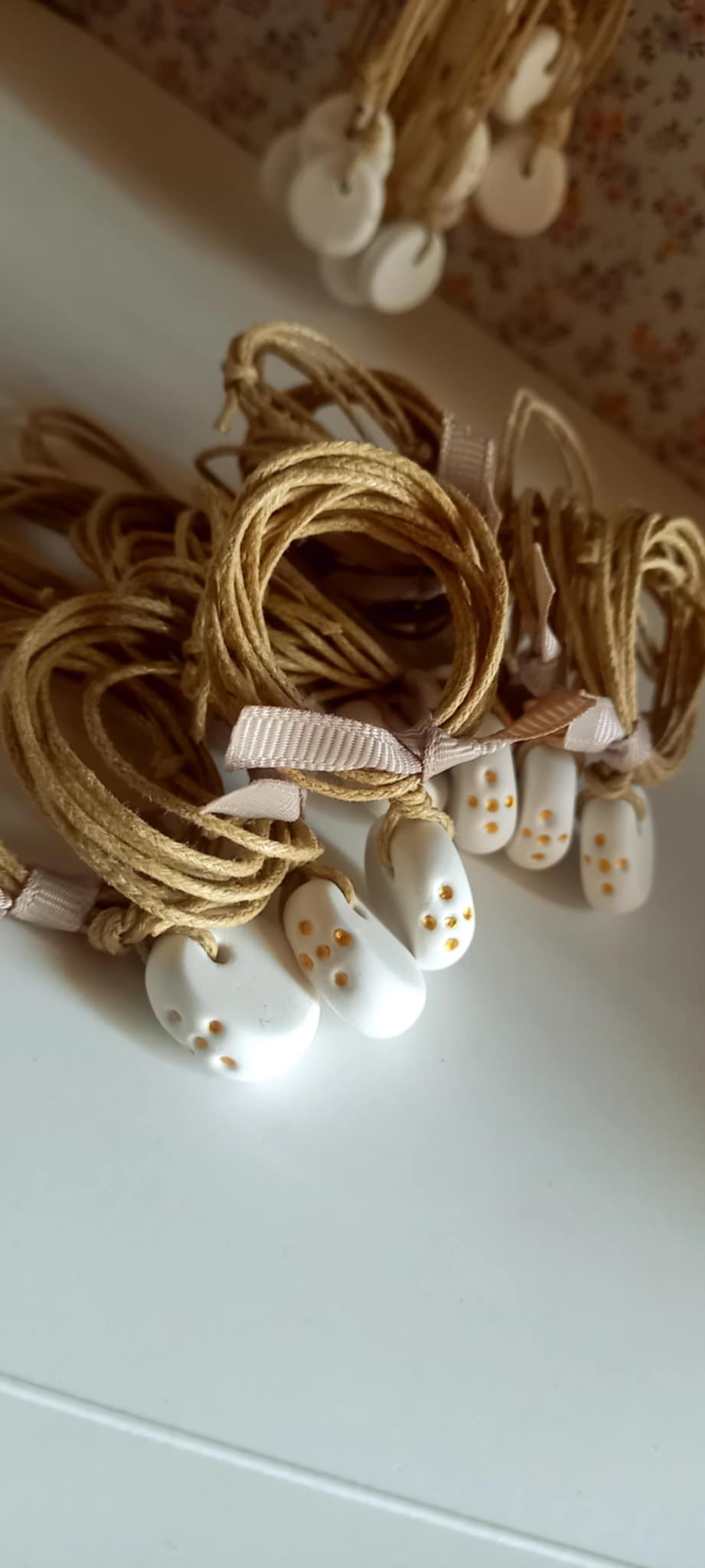 Μαρτυρικό για το λαιμό με υφή πορσελάνης