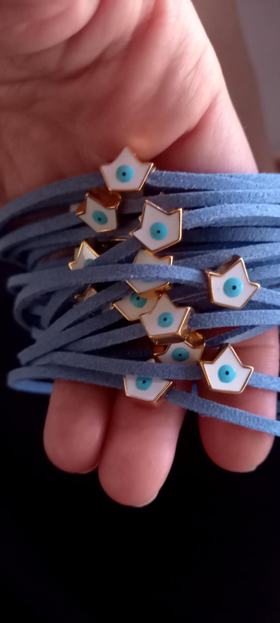 Μαρτυρικό βραχιόλι με καστόρι και επιχρυσωμένο καραβάκι