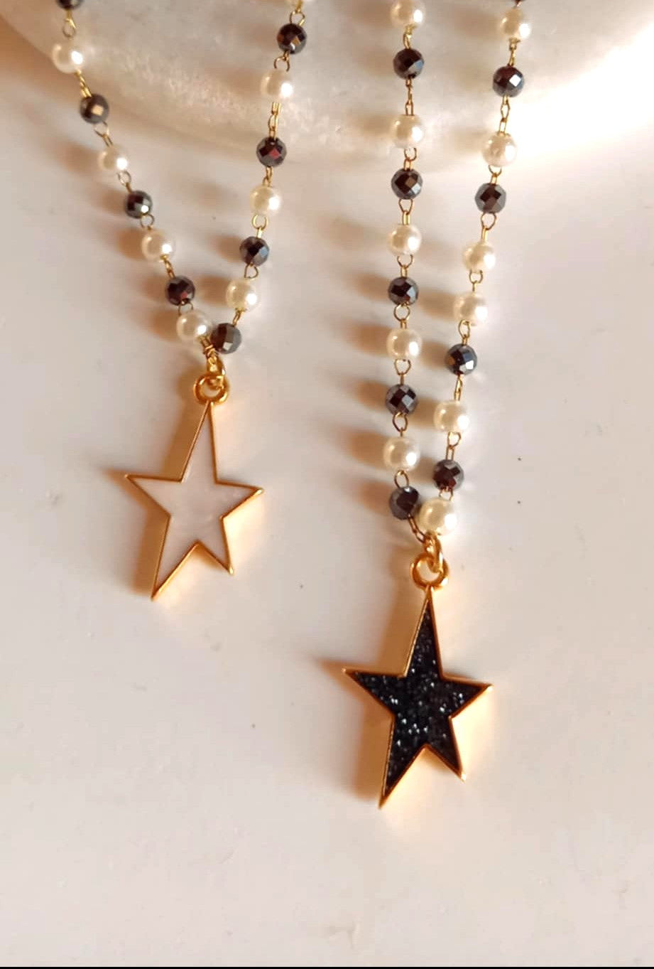 Κολιέ με ροζάριο και μοτίφ αστέρι