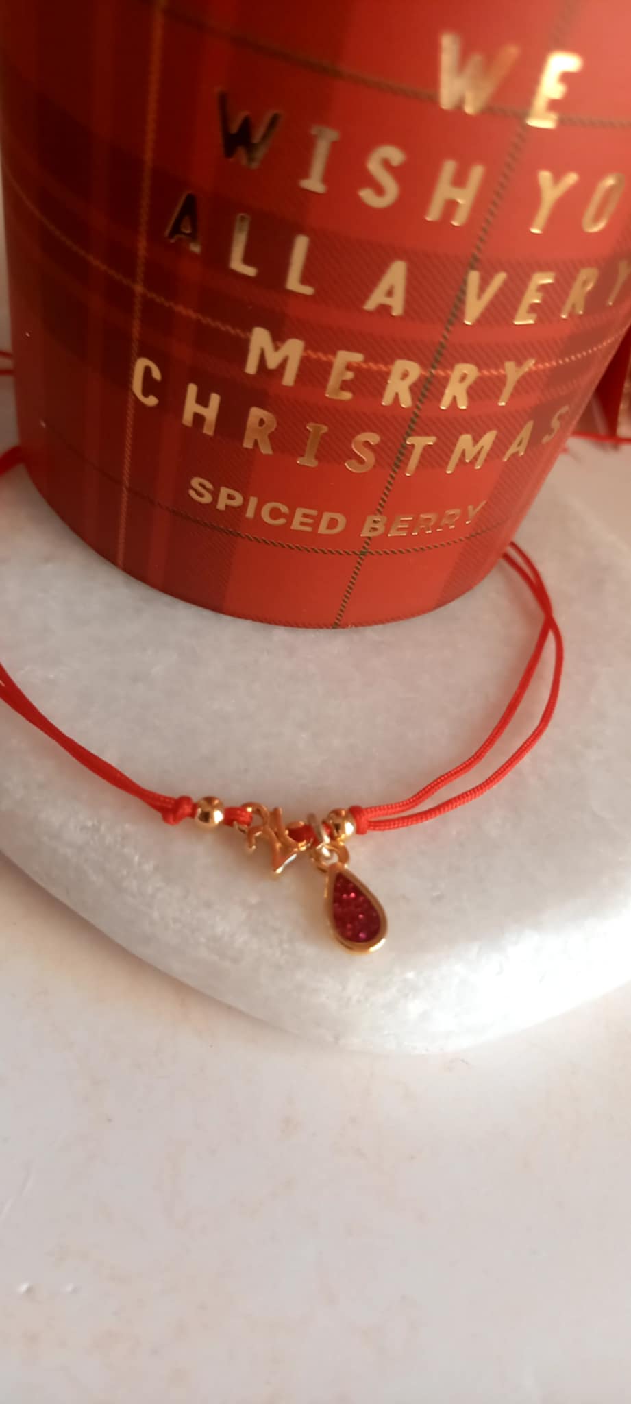 Βραχιόλι - γούρι 2026 με επιχρυσωμένα στοιχεία