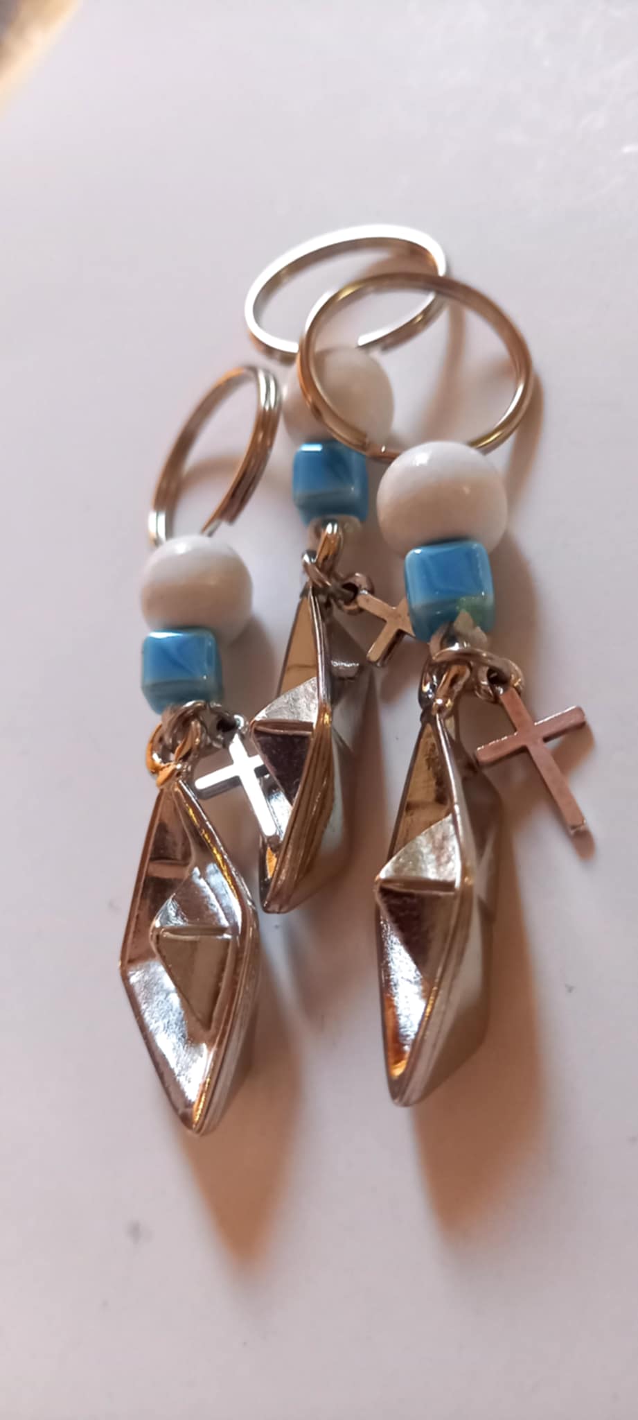 Μαρτυρικό βάπτισης μπρελόκ με καραβάκι, σταυρό και χάντρες