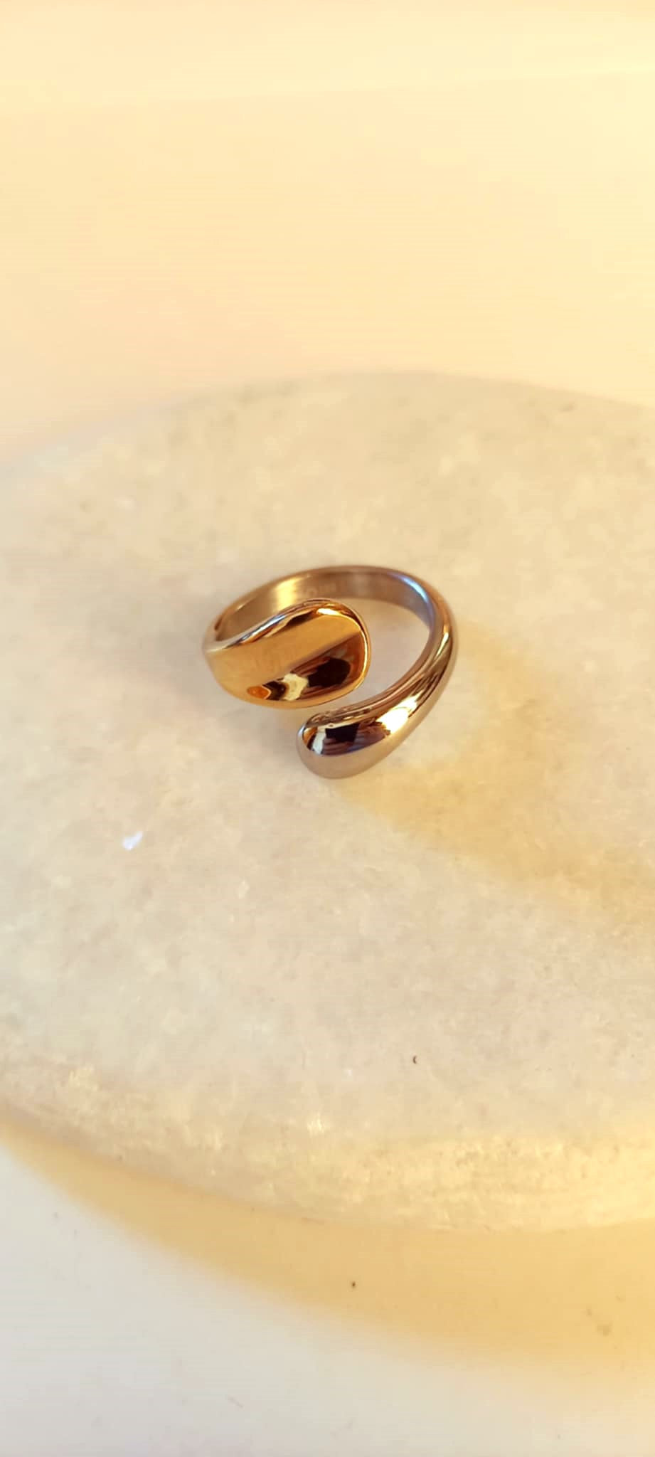 Δαχτυλίδι σε χρυσό-ασημί