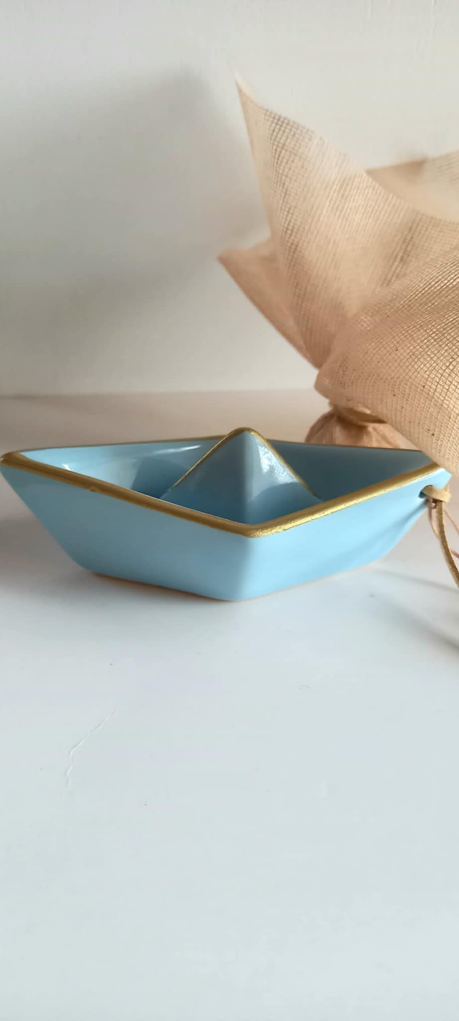 Μπομπονιέρα βάπτισης κεραμικό καράβι με χάντρες