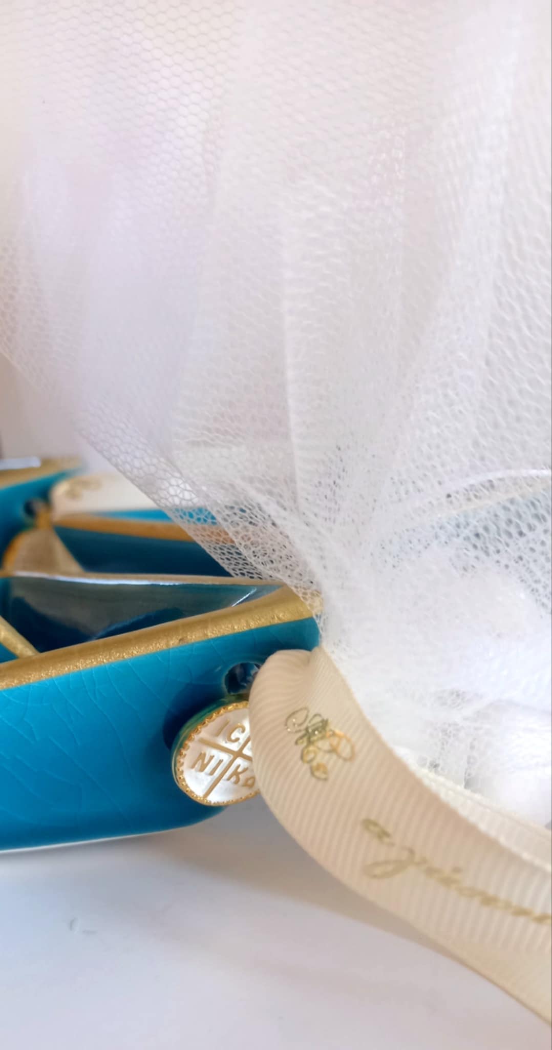 Μπομπονιέρα γάμου κεραμικό καράβι με κωνσταντινάτο φλουρί