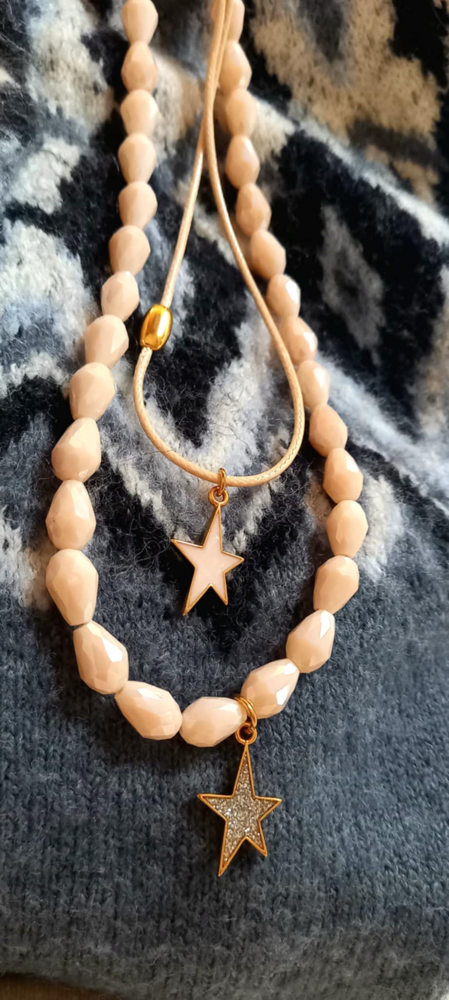 Κολιέ με κρύσταλλα και μοτίφ αστέρι