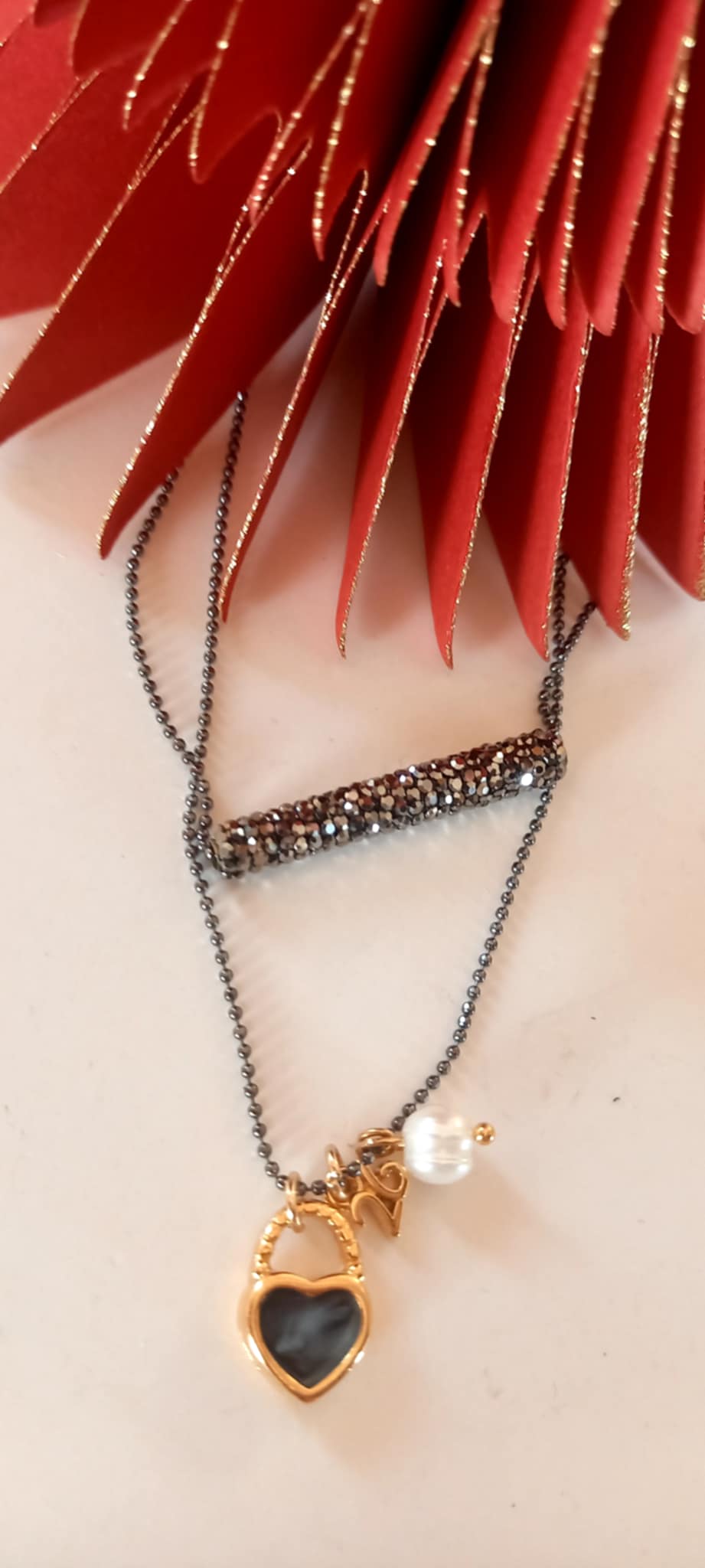 Κολιέ - γούρι με καρδιά και μοτίφ "26"