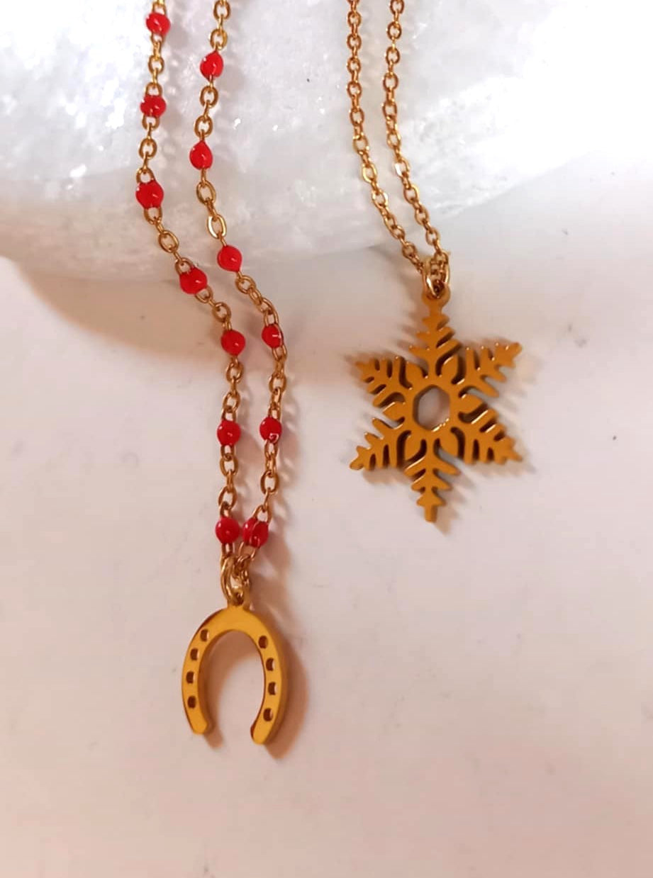 Κολιέ ροζάριο με μοτίφ πέταλο