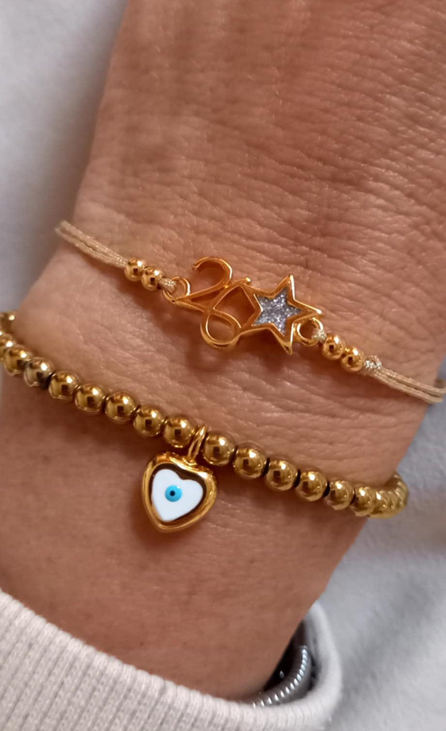 Βραχιόλι με αιματίτες και μοτίφ καρδιά