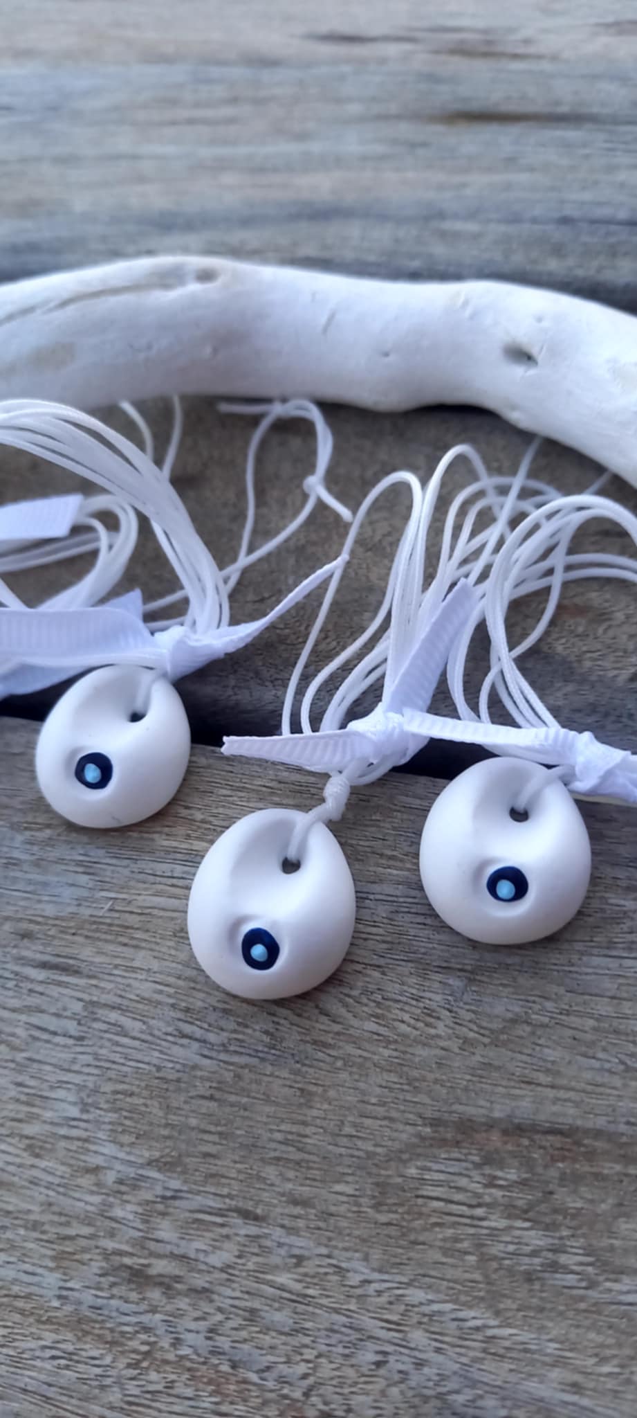 Μαρτυρικό βάπτισης για το λαιμό με υφή πορσελάνης