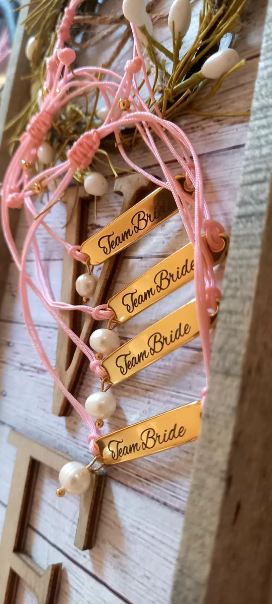 Βραχιόλι team bride για bachelor party με μαργαριτάρι καλλιέργειας