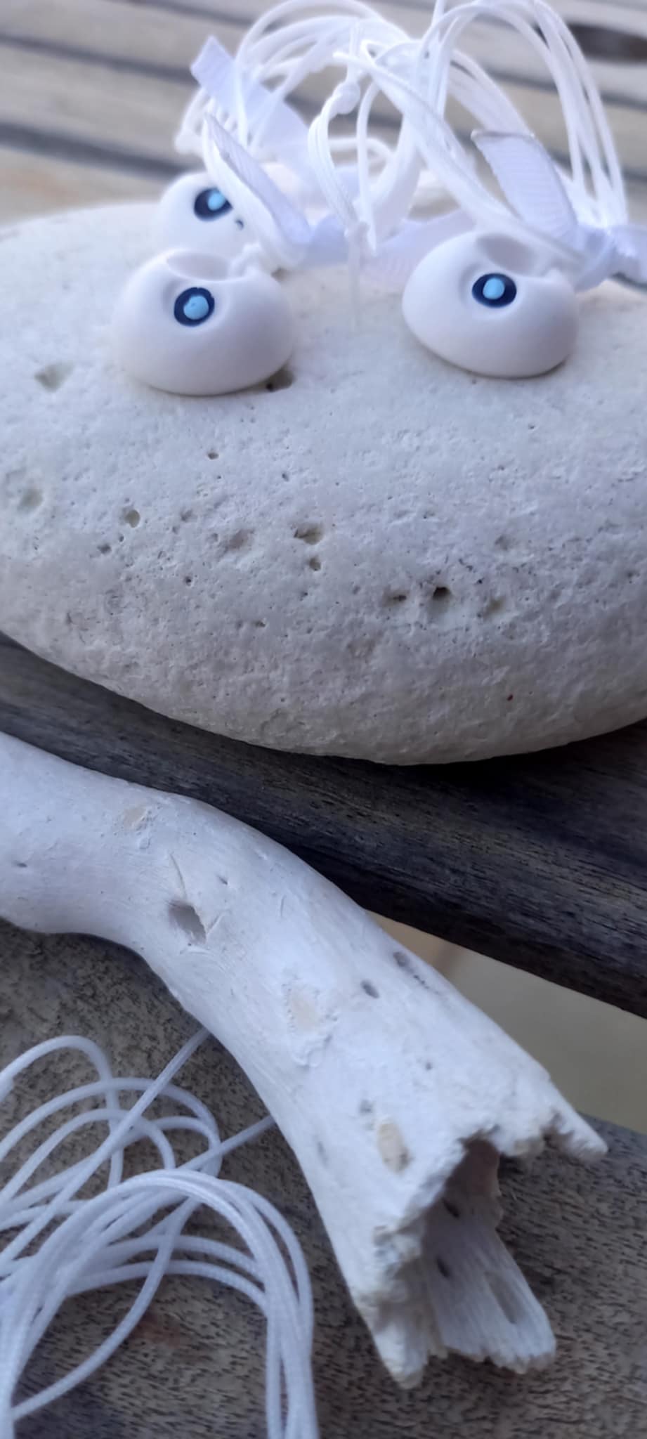 Μαρτυρικό βάπτισης για το λαιμό με υφή πορσελάνης