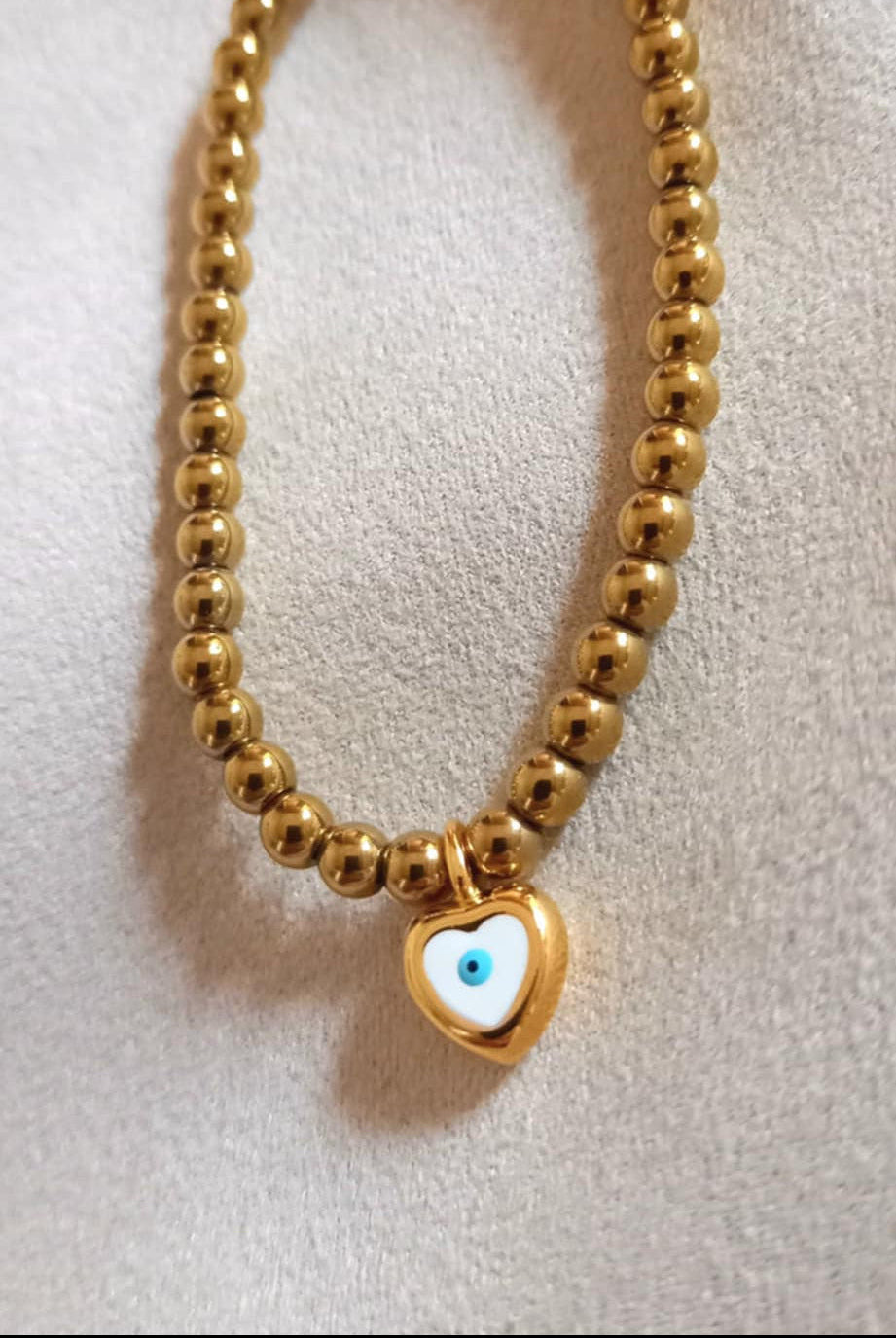 Βραχιόλι με αιματίτες και μοτίφ καρδιά