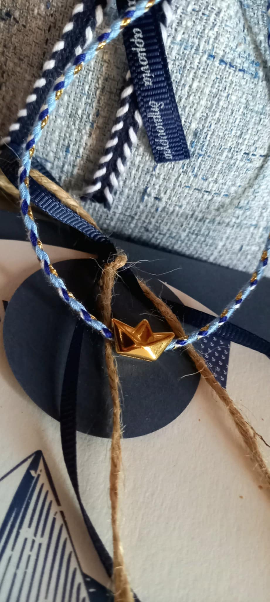 Μαρτυρικό βάπτισης βραχιόλι με κορδόνι και καραβάκι